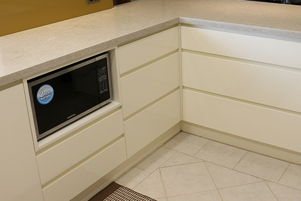 new-handleless-kitchen