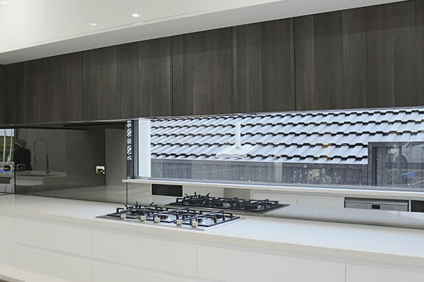 two-tone-kitchen-cabinets-Middelton-Grange