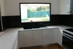 black and white kitchen                                           
