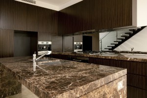 black kitchen design            